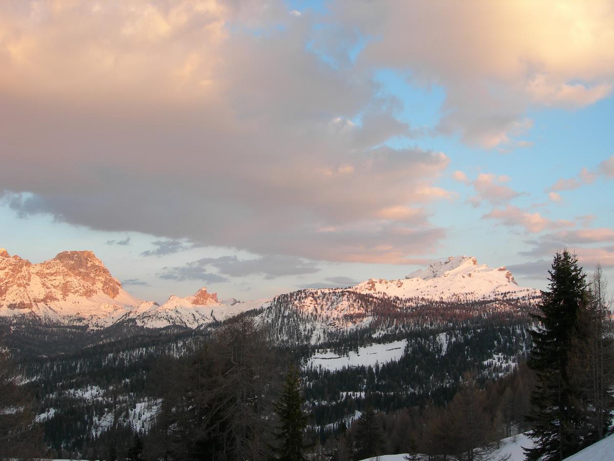 Residence Vajolet San Cassiano San Cassiano  Zewnętrze zdjęcie